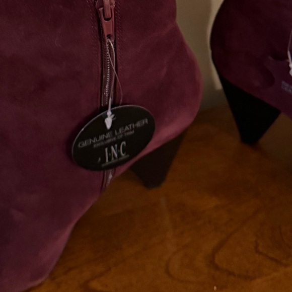 Women’s 5 INC International Concepts INC Women's Maroon Suede Gerii Dress Boots - Picture 7 of 7